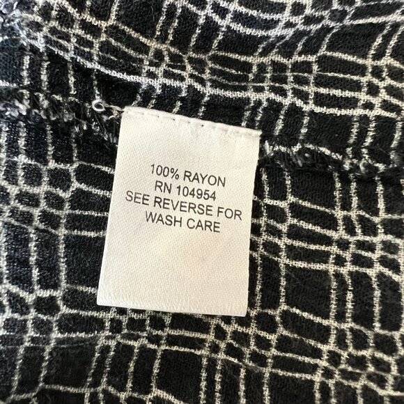 Antilia Femme  Black and White  Grid Pattern  with Bell Accent  Tank  Blouse  Si - Picture 7 of 11